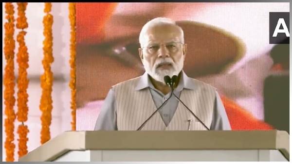 modiinwarangal1 modiinwarangal1