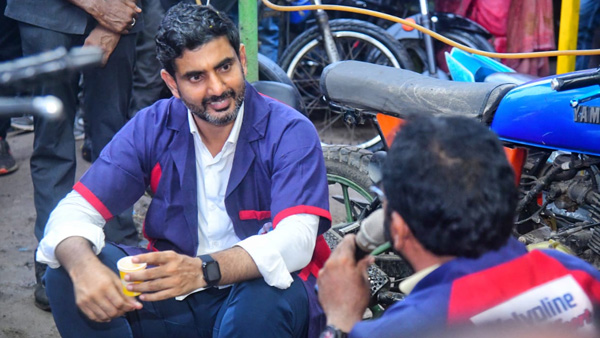 Nara Lokesh meets Bike mechanics