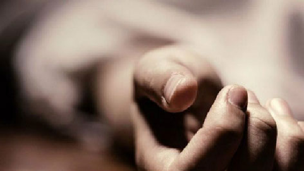 The killers killed the woman and dismembered the body wrapped in plastic covers and threw it away The killers killed the woman and dismembered the body wrapped in plastic covers and threw it away