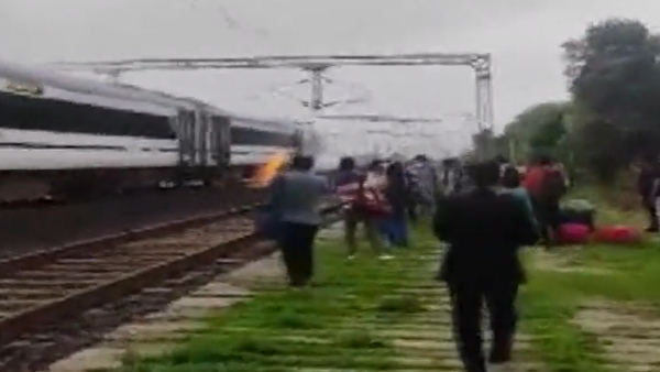 Fire in Bhopal-Delhi Vande Bharat train coach, all passengers evacuated