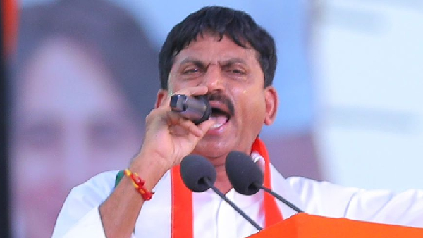 Ponguleti Srinivas Reddy challenge to KCR over brs sitting MLAs bforms 