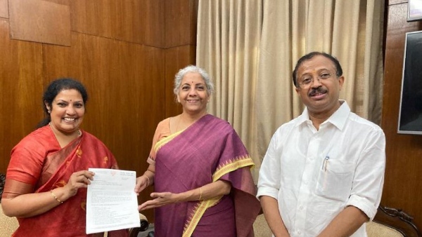 BJP AP Chief Purandeswari Meets FM Nirmala Sitharaman, Complaints on AP Govt debts and central funds diversion