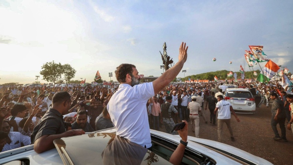 Congress leader Rahul Gandhi Assured supoort for Amaravati, says Priynaka visit capital area soon