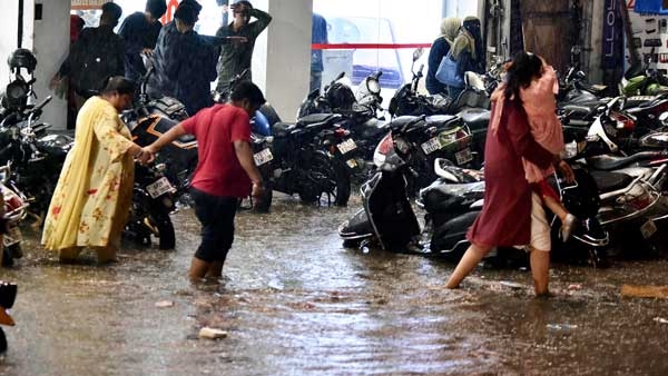 Rains are abundant in Andhra Pradesh and Telangana