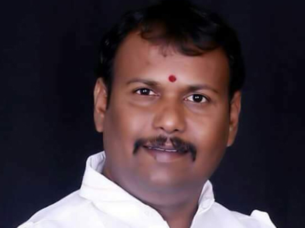 A senior leader of the BJP died of a heart attack at the state level meeting of the BJP in 