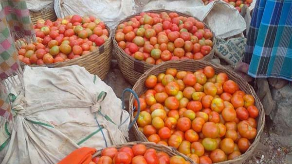 Bengaluru police have registered a case of kidnapping of a Mahindra vehicle containing two tonnes of tomatoes