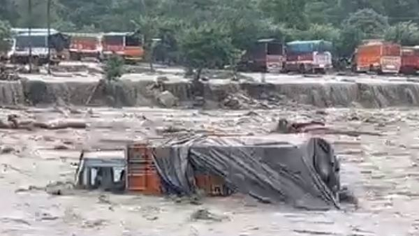 Himachal Pradesh rains: 72 dead and Rs 4000 crore property has been damaged