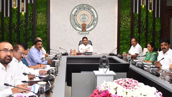 ys jagan key orders to officials on panchayat raj and rural development department