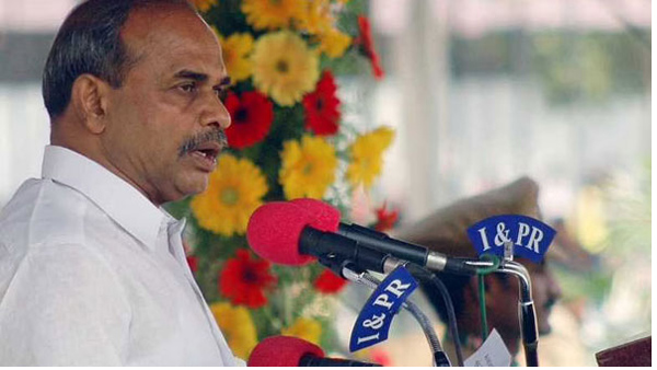 Congress main leaders pays tributes to late ysr after long gap, seems to target CM Jagan Vote Bank in AP Congress main leaders pays tributes to late ysr after long gap, seems to target CM Jagan Vote Bank in AP