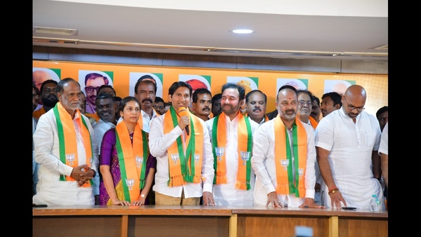 Vikas Rao couple joined in BJP on the presence of kishan reddy and bandi sanjay