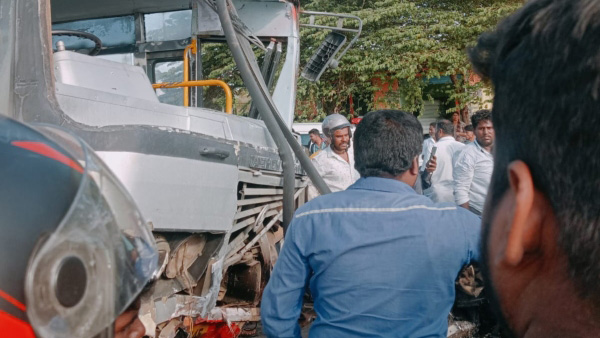 Six passengers were killed when an RTC bus collided with a car on their way home after visiting God near Bengaluru