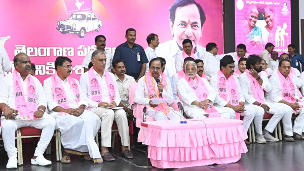 minister ktr support to another minister harish rao
