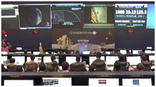 Chandrayaan 3 landing: ISRO Chairman Somnath at MOX and Jitendra Singh at CSIR