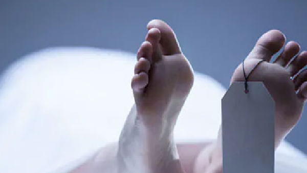 The husband killed his wife and committed suicide by hanging himself in Tamil Nadu. 