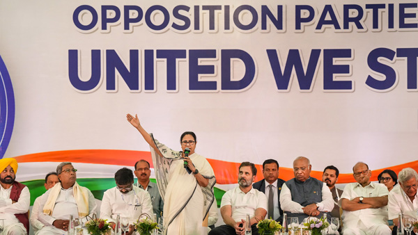 INDIA cannot win over NDA in 2024 loksabha polls,says mood of the nation survey INDIA cannot win over NDA in 2024 loksabha polls,says mood of the nation survey