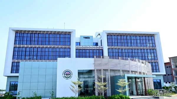 Telangana minister ktr inaugurated IT tower in nizamabad.