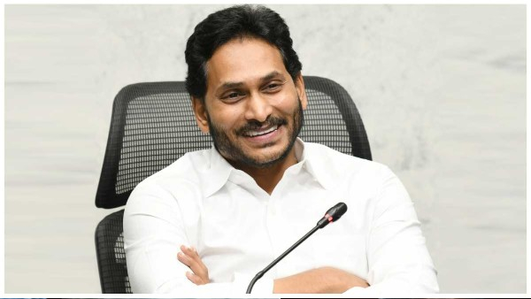 ap government invites applications for YSR Awards presentation-deadline is august 31