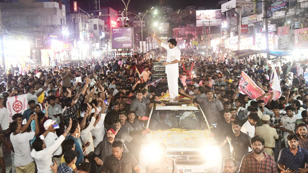 Pawan Kalyan Gajuwaka Road Show