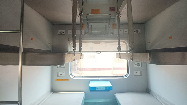 Bhuvaneswar-New Delhi Rajdhani gets Tejas look