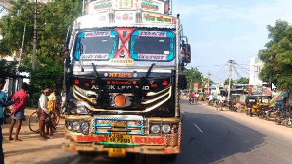Road accident in Warangal district: six killed, one injured