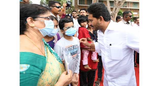Once again AP CM YS Jagan mohan reddy showed his humanity!!