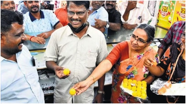 In Kerala, a man named Natarajan won a lottery prize of Rs.25 crores In Kerala, a man named Natarajan won a lottery prize of Rs.25 crores