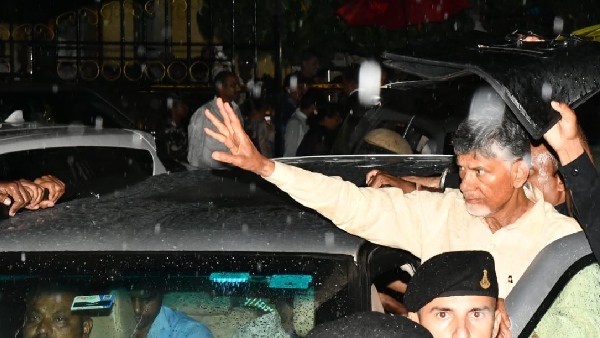 Nara bhuvaneshwari emotional, after court orders to remand chandrababu