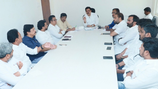 rift within janasena over tie-up with tdp, nagababu and nadendla efforts to calm-up leaders