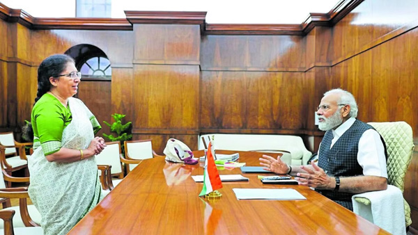  BJPs former Union Minister Tejaswini Anantakumar held talks with DK Shivakumar