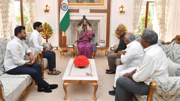 For Chandrababu.. Nara Lokesh met President Draupadi Murmu!! For Chandrababu.. Nara Lokesh met President Draupadi Murmu!!