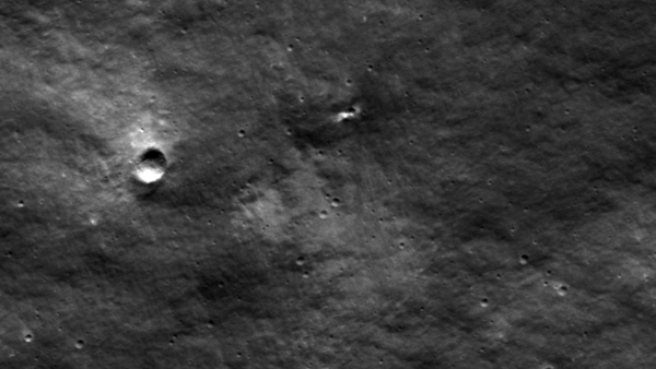Nasa orbiter spots Russias Luna-25 crash site on Moon