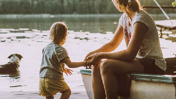 Mothers must follow these on this Daughters Day