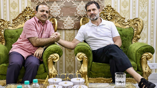 rahul gandhi visits insulted bsp mp danish ali in his residence, express solidarity