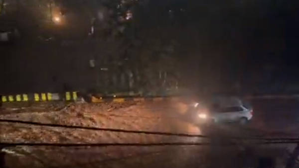 Heavy rain in Hyderabad city: very heavy rains in telangana districts today Heavy rain in Hyderabad city: very heavy rains in telangana districts today