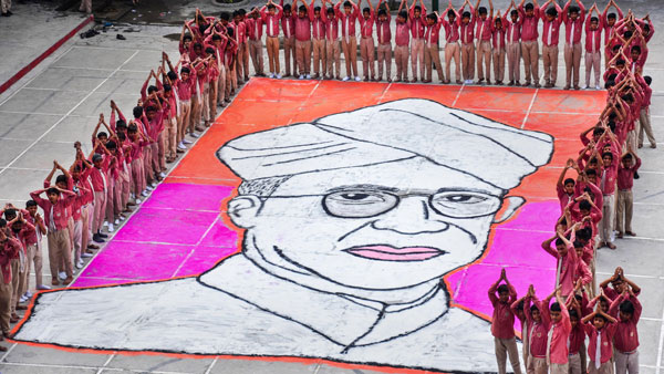 Teachers day 2023: Salute to teachers who taught life; this is Why we celebrate teachers day!! Teachers day 2023: Salute to teachers who taught life; this is Why we celebrate teachers day!!