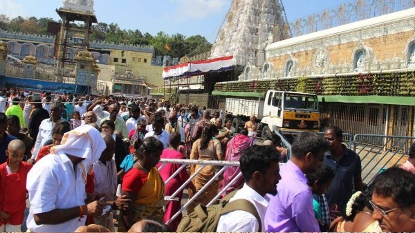 TTD Announces key decisions on Break Darshan and Accomidation during Brahmotsavalu in Tirumala