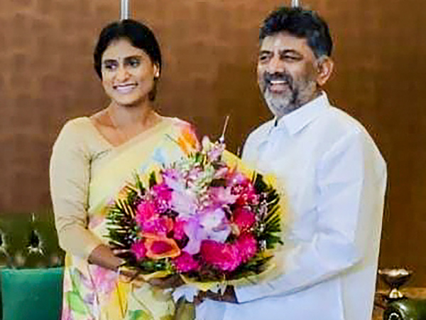  YS Sharmila also met with DK ShivaKumar