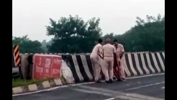 Bihar Police throws road accident victim’s dead body in river