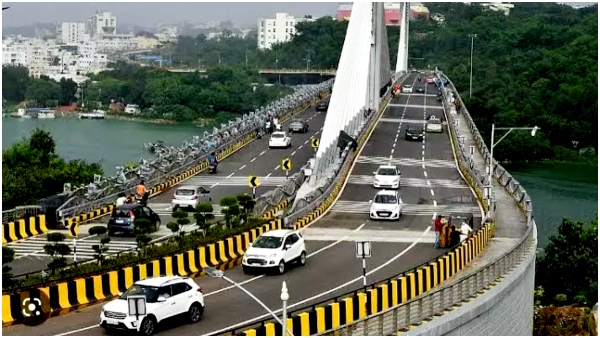 Traffic restrictions will be imposed in the vicinity of the cable bridge on Wednesday
