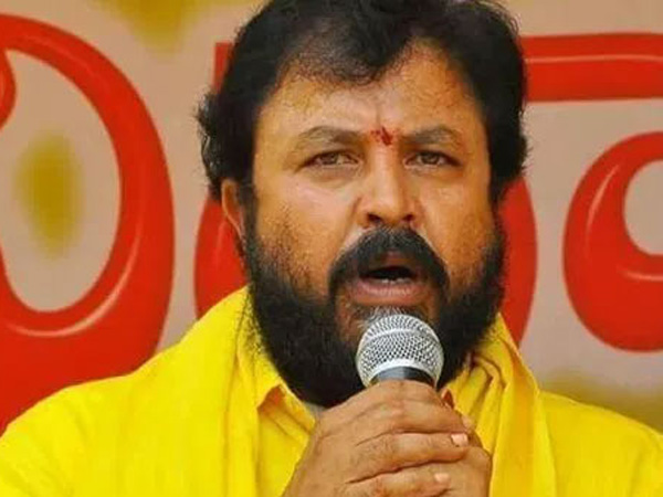 chintamaneni prabhakar support to bandaru sathyanarayana comments on roja 