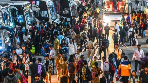 Private buses have doubled the charges in the wake of Dasara festival, People travelling to home towns Private buses have doubled the charges in the wake of Dasara festival, People travelling to home towns
