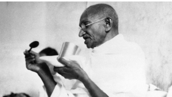In this temple in Telangana, there is a marble statue of Gandhiji