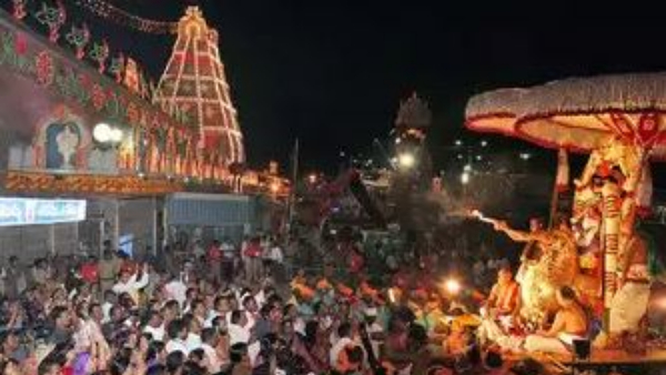 Lord Venkateswara of Tirumala visited the devotees on the Garuda Vahanam on Thursday evening