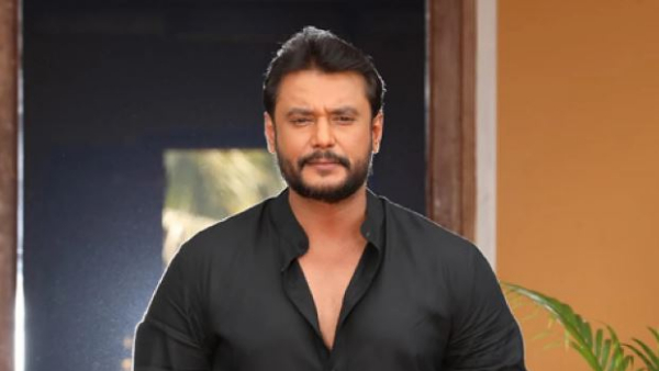 Sandalwood star heroes, popular Swamiji caught in controversy for wearing gold lockets with tiger claws Sandalwood star heroes, popular Swamiji caught in controversy for wearing gold lockets with tiger claws