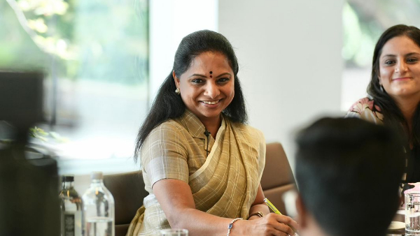  Kalvakuntla Kavitha three-day trip to London has ended.