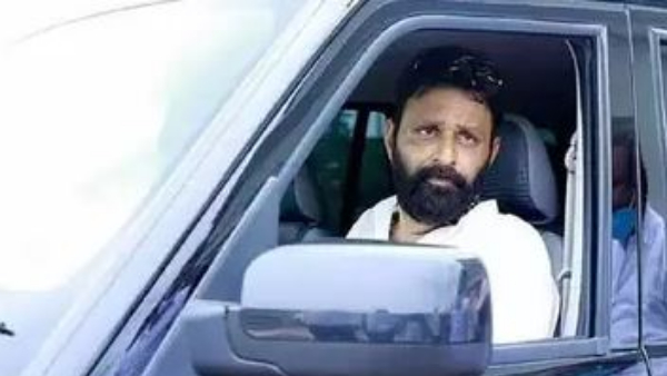 Former minister Kodali Nani had a car accident while visiting Kanakadurga temple!! Former minister Kodali Nani had a car accident while visiting Kanakadurga temple!!