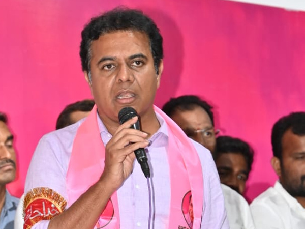 ktr tweet on karnataka farmers protest against govt for electricity crisis
