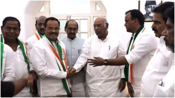 motkupalli narasimhulu and some bjp, brs leaders joins congress party motkupalli narasimhulu and some bjp, brs leaders joins congress party