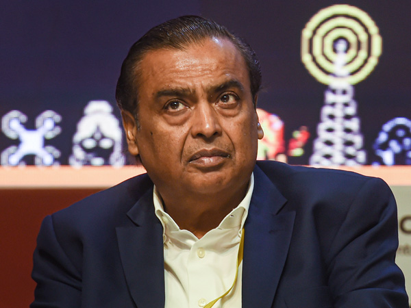 Mukesh Ambani received death threat on email police registered case Mukesh Ambani received death threat on email police registered case