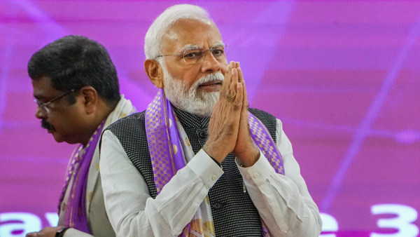 brs and congress are dynastic parties: pm modi on telangana visit